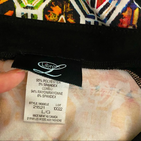 Libra made in Canada abstract design t shirt - Picture 4 of 4